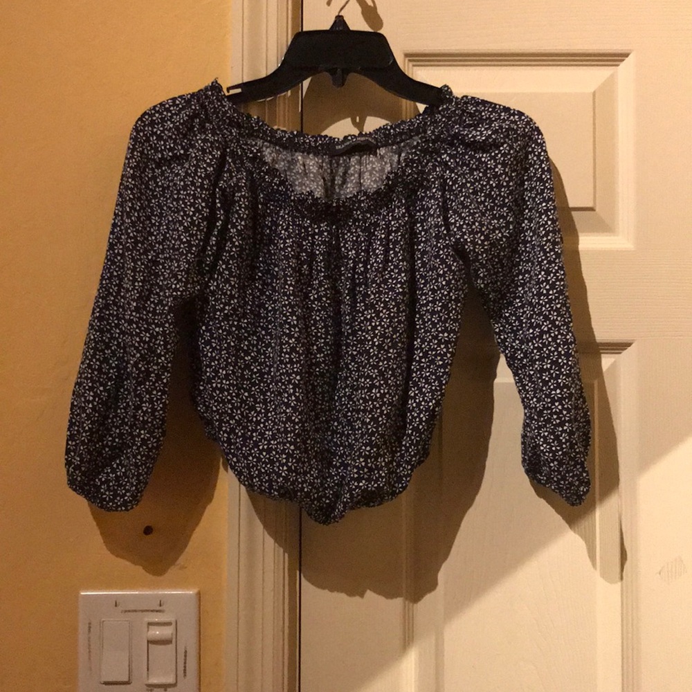Brandy Melville off the shoulder top